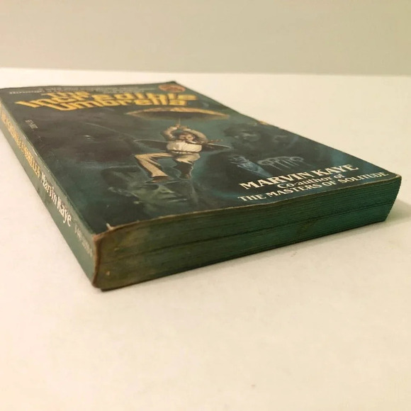 1980 The  Incredible Umbrella by Marvin Kaye Dell Fantasy Paperback - Picture 6 of 16